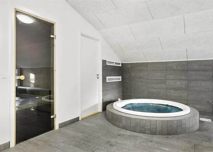 Ln1200-hirtshals-krageslugten-5 * Hirtshals